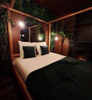 Bayeux Apartment | La Bayeuzen - La Tropicale - Love Room