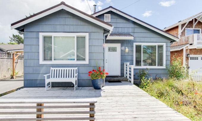 Downtown Cannon Beach House | La Bella Vita