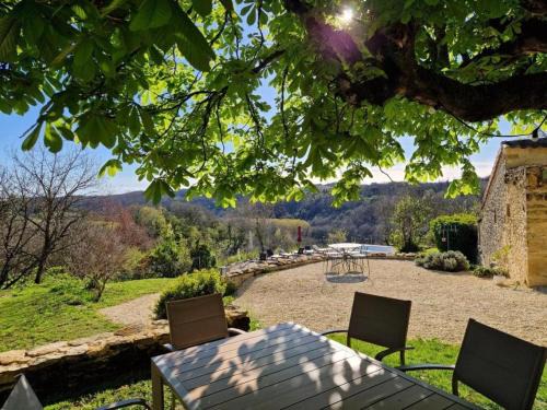 Saint-Crepin-et-Carlucet House | La bichonelle - marronnier pour 2