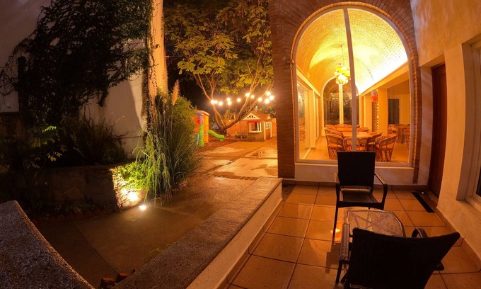De La Presa House | La Cañada