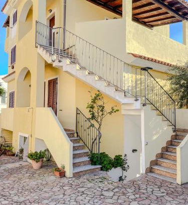 La Caletta Apartment | La Caletta Apartments - a 100 mt dal porto