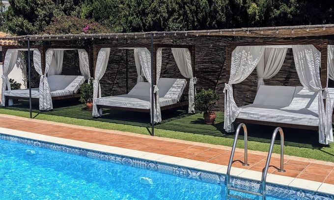 Murchas Bed & Breakfast | La Cañota Superior King Room Adults Only, bedroom and ensuite bathroom and WIFI