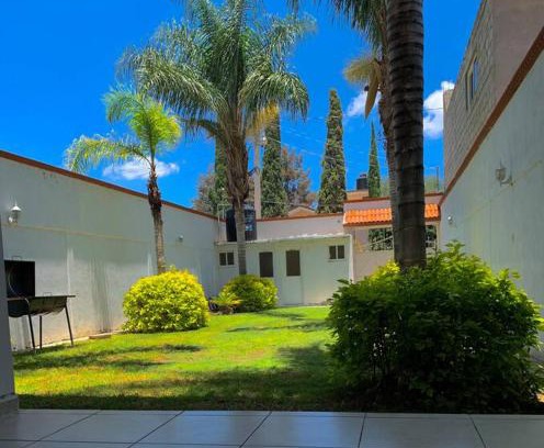 Ixmiquilpan House | La Casa de las Palmas