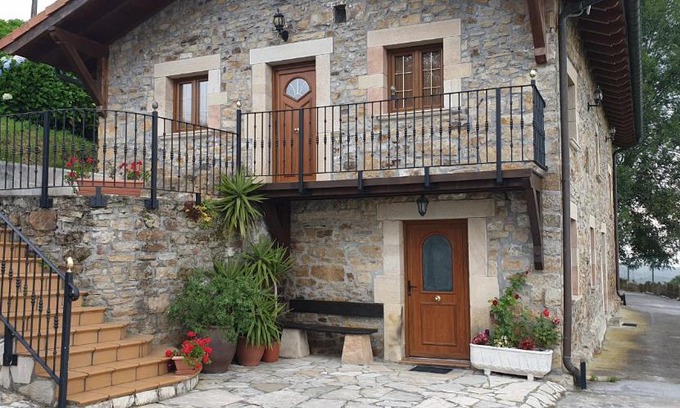 Solorzano House | La Casa del Acebal