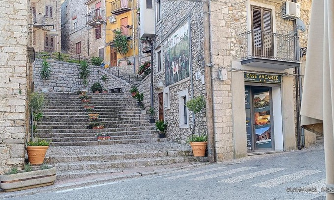Caccamo House | La casa del custode