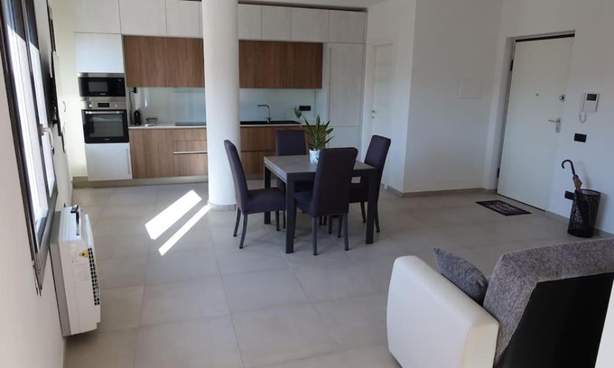 Sarzana Apartment | La casa di Loris
