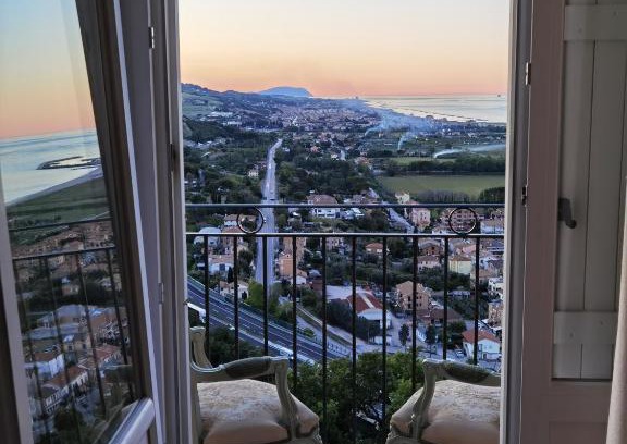 Torre di Palme House | La Casa Di Torre Di Palme