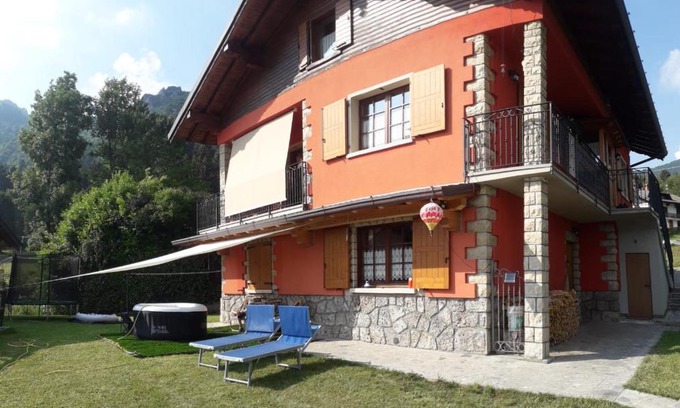 Castione della Presolana Apartment | La Casa Rossa - Presolana