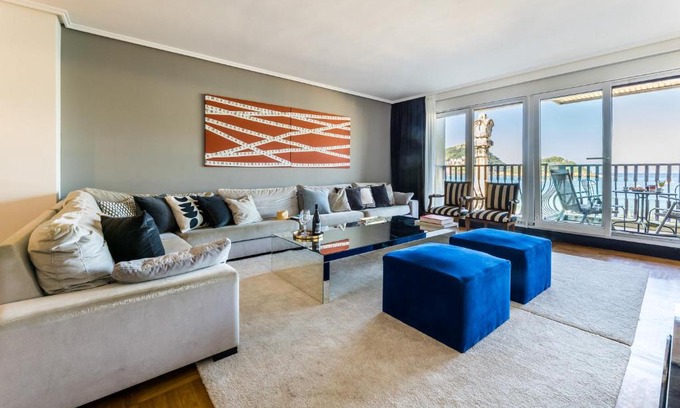 San Sebastian Centro Apartment | LA CONCHA BEACHVIEW by SWEET HOME SAN SEBASTIAN