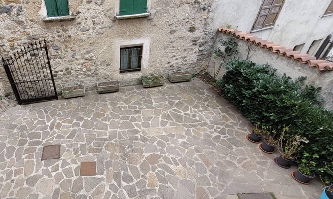 Cassina Valsassina House | La Corte Antica: Restel