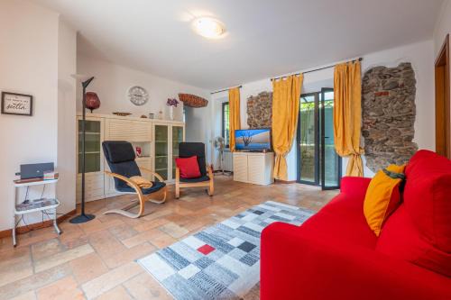 Castelletto Sopra Ticino Apartment | La Corte 1813 MXP Lago Maggiore Leonardo