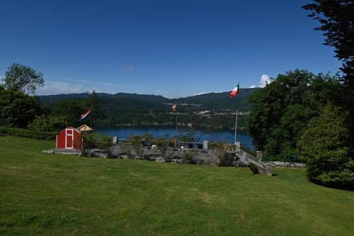 Lortallo Apartment | La corte sul lago - Appartamento Laura