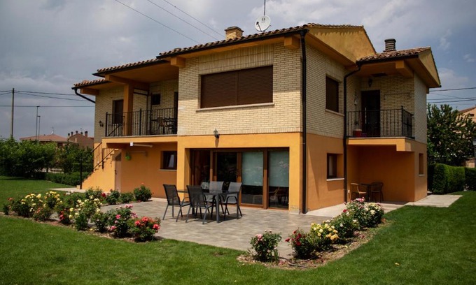Huercanos House | La Cueva del Tempranillo