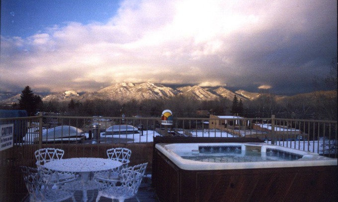 Taos Bed & Breakfast | La Doña Luz Inn