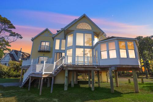 Chincoteague House | La Dolce Vita - Waterfront with boat dock!
