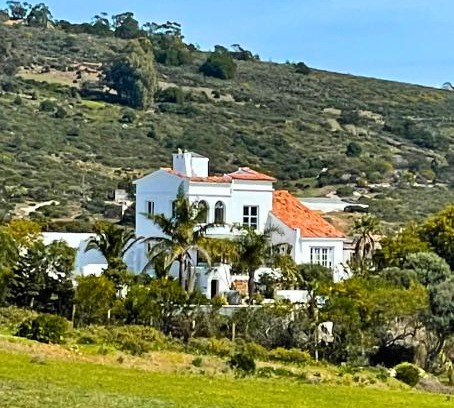 Achakkar Villa | La Finca - 3BR Seaside Villa with Private Pool & BBQ