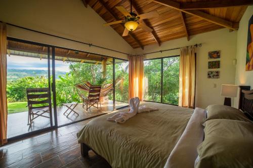 Platanar Cabin | La Finca Lodge