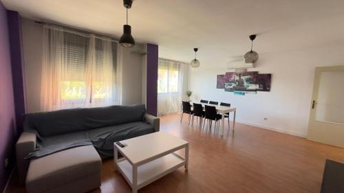 Leganes Apartment | La fortuna Super Host