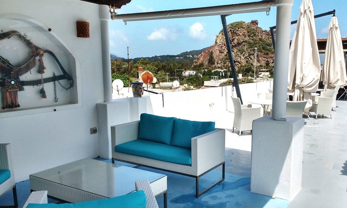 Vulcano Porto House | La Giara Vulcano
