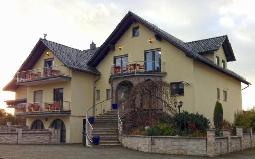 Hunerbach House | La Lanterna