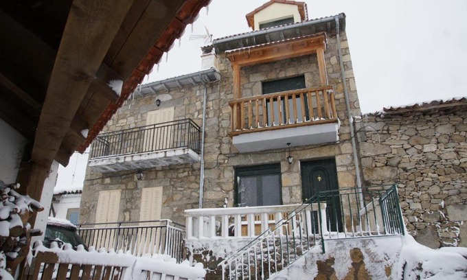 Navarredonda de Gredos House | La Libélula de Gredos