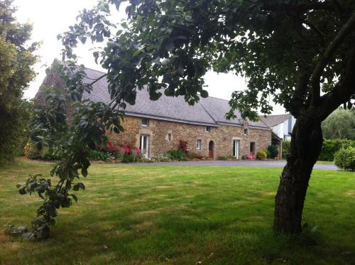 Lauzach Bed & Breakfast | La Longere d'Helene