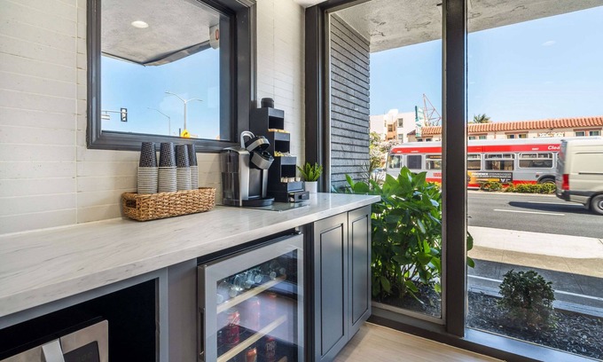 Cow Hollow Hotel | La Luna Inn, an Ascend Collection Hotel