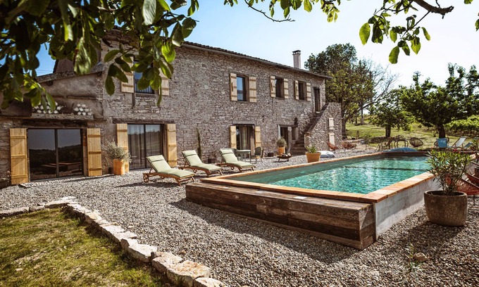 Puycelci House | 'La Maison De Romain' House – Vineyard Views, Pool & Family Comfort