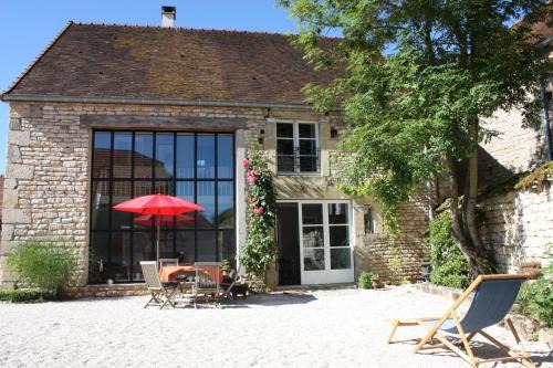 Baigneux-les-Juifs House | La Maison de Violette