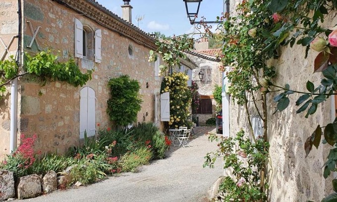 Fources House | La Maison des Cornières