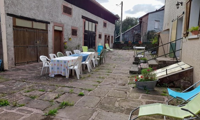 Raon-les-Leau Bed & Breakfast | La maison du vannier