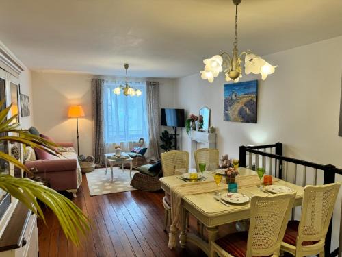 Socourt Apartment | La Marquise duplex 2 chambres avec terrasse privée by BoookingFuté