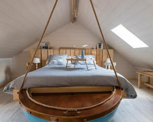 Froidchapelle House | La Mouette Rieuse