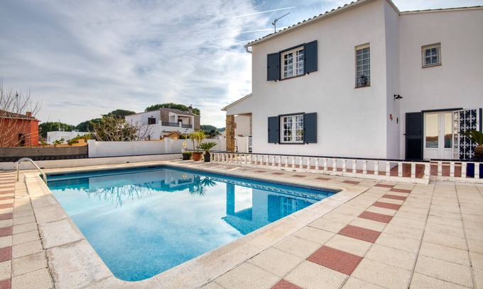 L'Escala House | LA PALOMA: House with private pool in l'Escala, spacious and cozy
