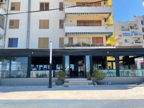 Durres Hotel | LA PLAYA - Seaside Guest Room