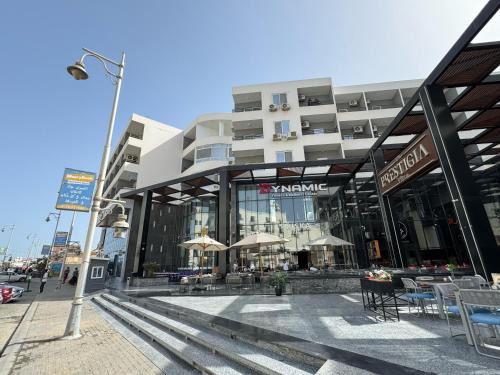 Sakkala Apartment | La Prestigia luxury Apartments by Peaks