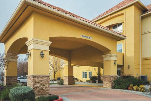 Fresno Hotel | La Quinta by Wyndham Fresno Northwest