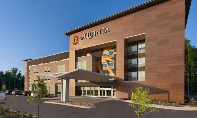 Rock Hill Hotel | La Quinta by Wyndham Rock Hill