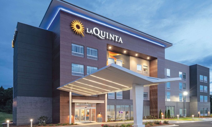 Opelika Hotel | La Quinta Inn & Suites by Wyndham Opelika Auburn