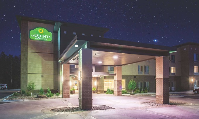 Duluth Hotel | La Quinta Inn & Suites by Wyndham Duluth