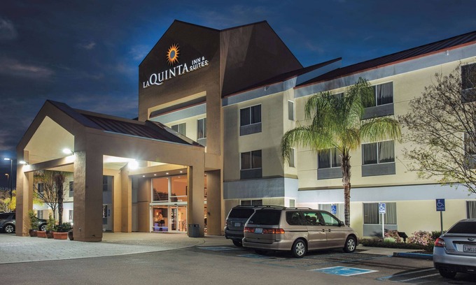 Dublin Hotel | La Quinta Inn & Suites by Wyndham Dublin - Pleasanton