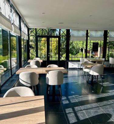 Isbergues Hotel | La Renaudière Hôtel & Restaurant