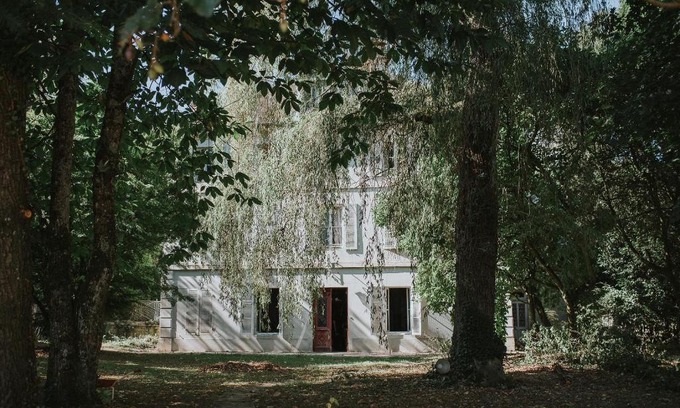 Gray Bed & Breakfast | La Rose du Cèdre