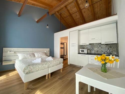 Cuneo Apartment | La scala dei sogni