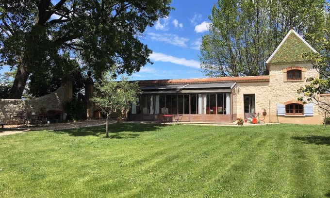 Le Puy-Sainte-Reparade Villa | La Serre / Pigeonnier
