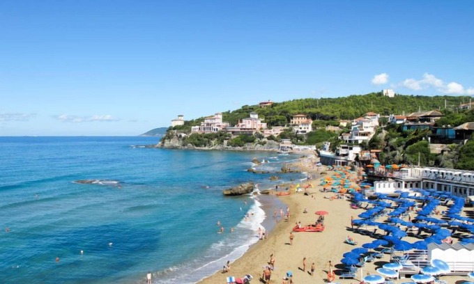 Rosignano Solvay Apartment | La terrazza in mare by Interhome