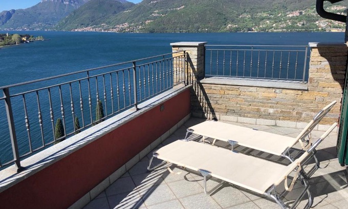 Dervio Apartment | La Valletta Suite