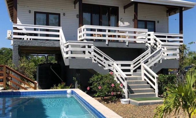 Caribbean Way House | La Vida Belize - Casa is a Beautiful Beach Front Home with Pool