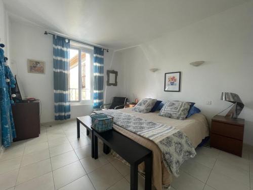 Cazouls-les-Beziers House | La Vigneronne Bleue