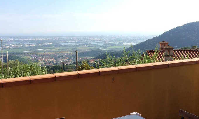 Corsanico-Bargecchia House | La Volpaia: view on the tuscan coast, quiet and cozy house, up to 12 people.